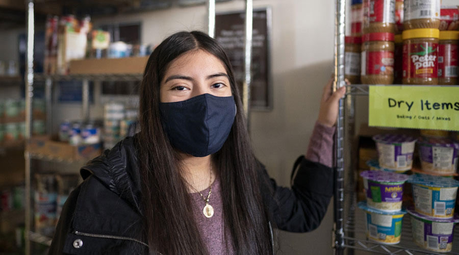 Yamile Hernandez ’22 in the Campus Cupboard